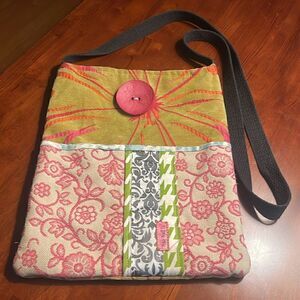 Pinkie Pearl Crossbody Bag